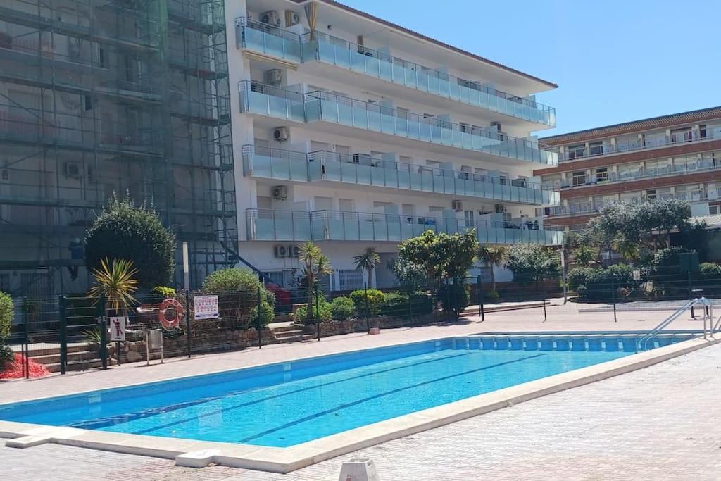 Alegre Apto Con Piscina, A 300M De La Playa. Бланес Экстерьер фото